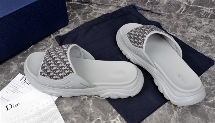 Dio*r sandal 38