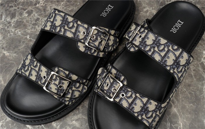 Dio*r sandal 29