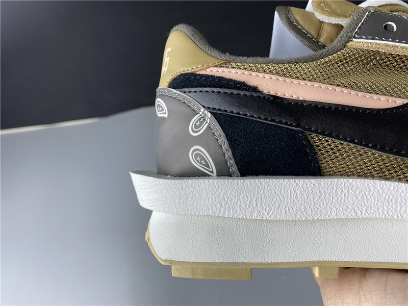 Travis Scott x Sacai x Nike LDV Waffle Daybreak" BV5053-001