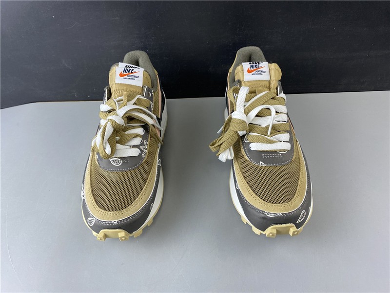 Travis Scott x Sacai x Nike LDV Waffle Daybreak" BV5053-001