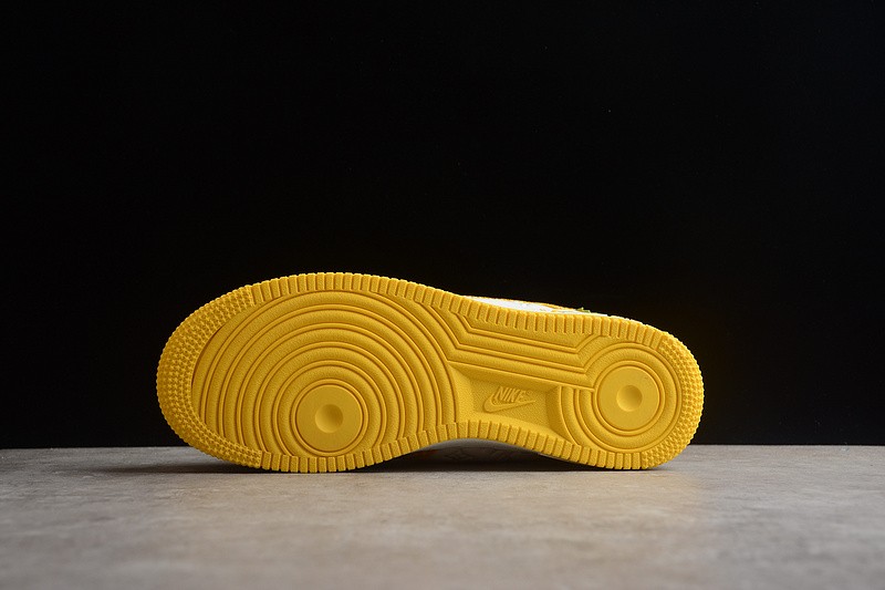 NIKE LOW AIR FORCE 1 X LV yellow white