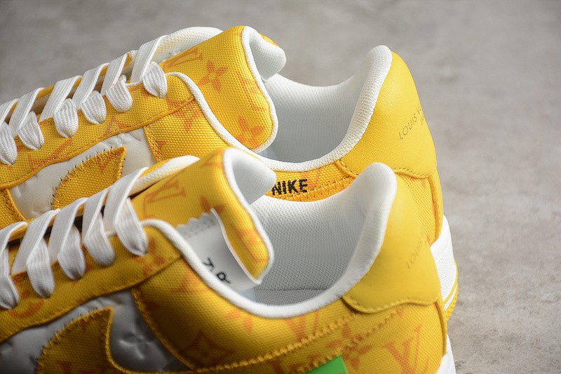 NIKE LOW AIR FORCE 1 X LV yellow white