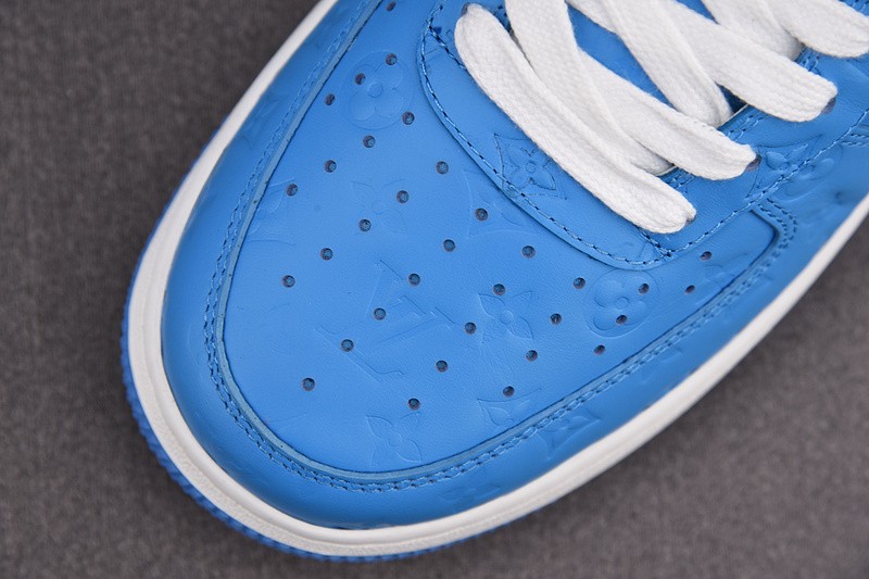 NIKE LOW AIR FORCE 1 X LV light bule