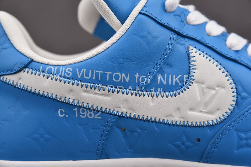 NIKE LOW AIR FORCE 1 X LV light bule