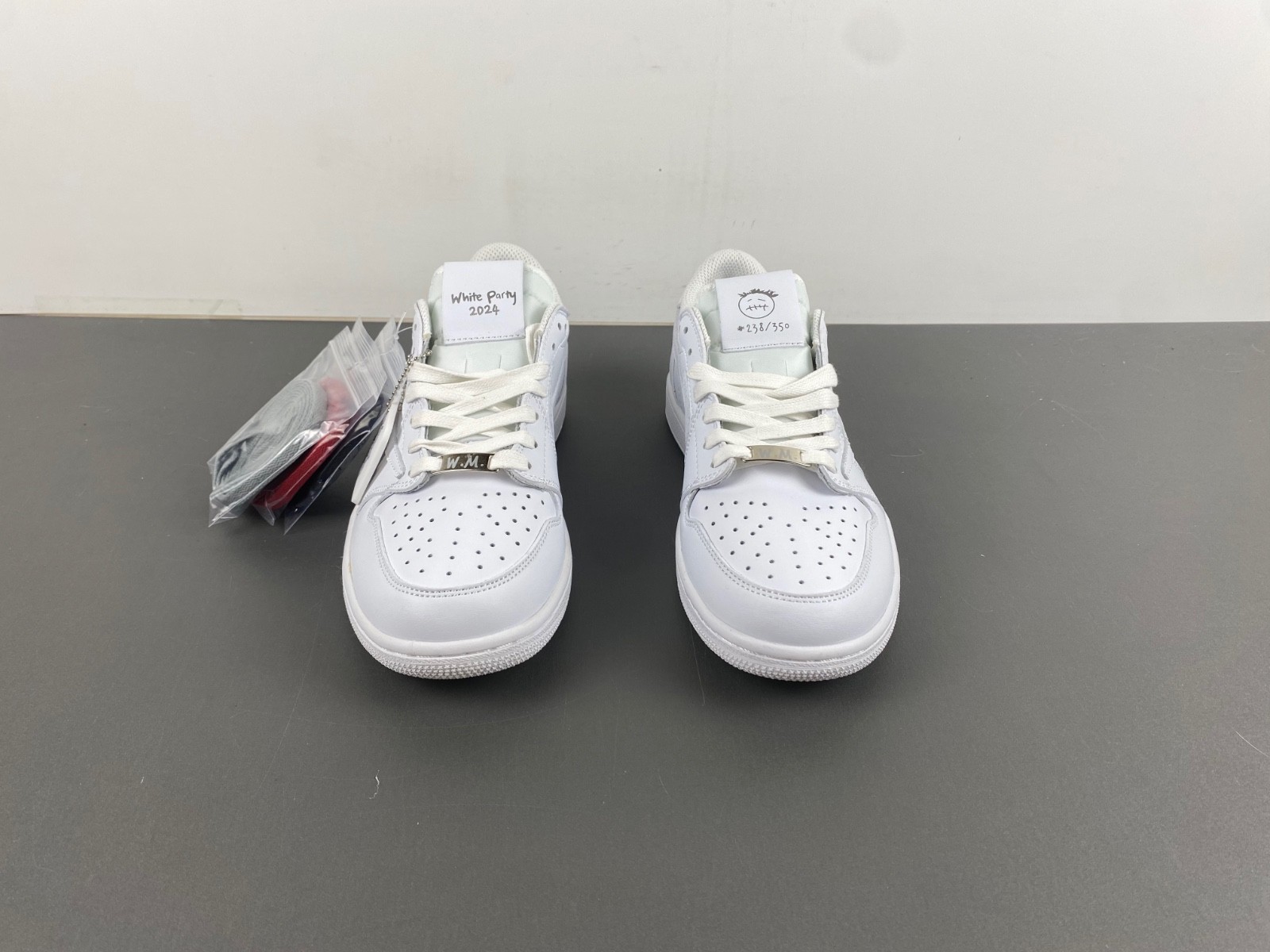 TRAVIS SCOTT X AIR JORDAN WHITE DM7866-292