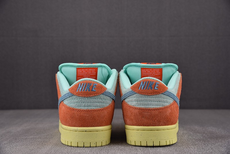 Nike SB Dunk Low Orange Noise Aqua DV5429-800