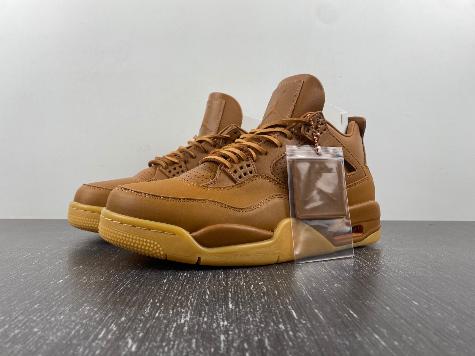Air Jordan 4 Premium