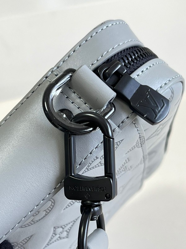 L&V BAG4