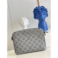 L&V BAG4