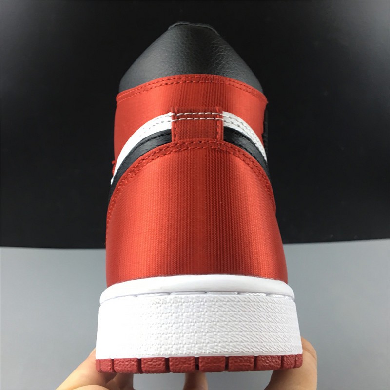 Air Jordan 1 Satin Black Toe CD0461-016