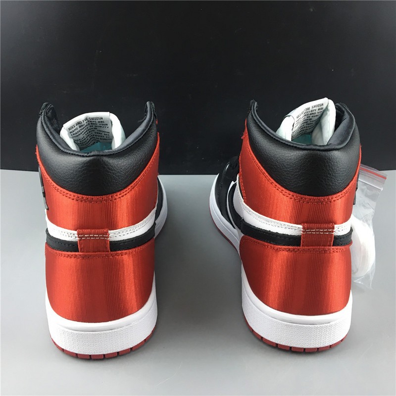 Air Jordan 1 Satin Black Toe CD0461-016