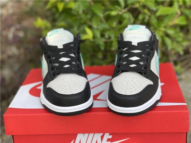 Nike Dunk Low Light Bone Tropical Twist - CW1590-003