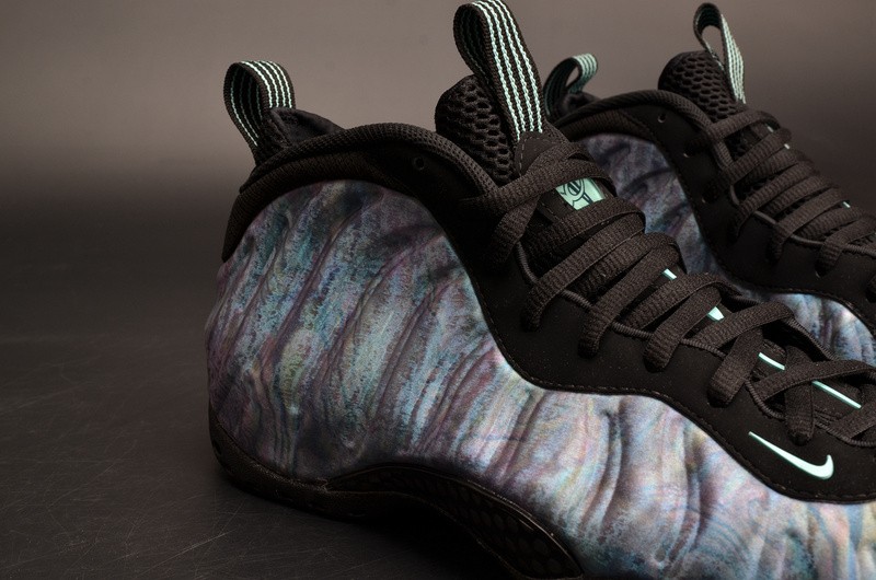 Nike Air Foamposite One PRM “Abalone” Black/Aurora Green mens 575420-009