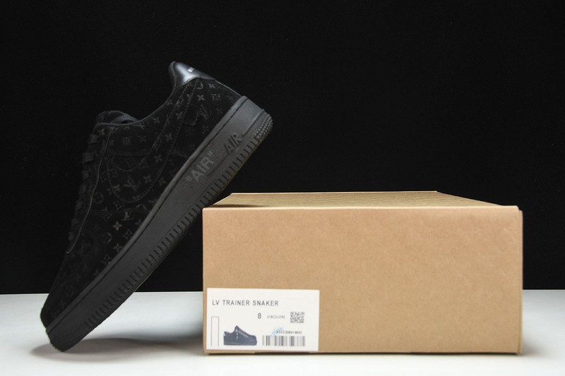 NIKE LOW AIR FORCE 1 X LV full black