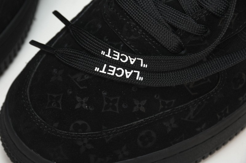 NIKE LOW AIR FORCE 1 X LV full black