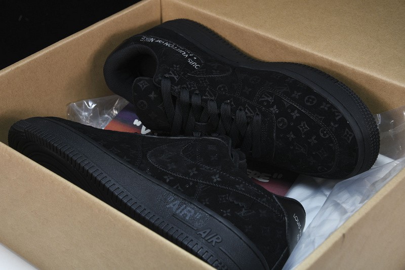 NIKE LOW AIR FORCE 1 X LV full black