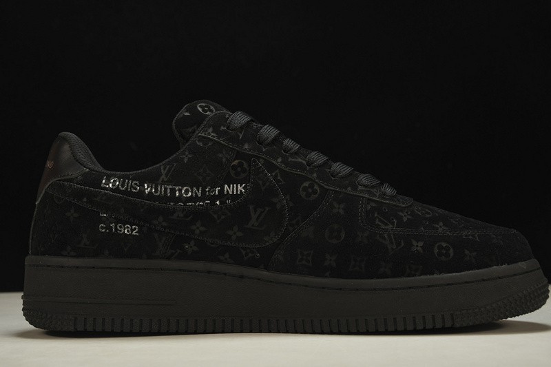 NIKE LOW AIR FORCE 1 X LV full black