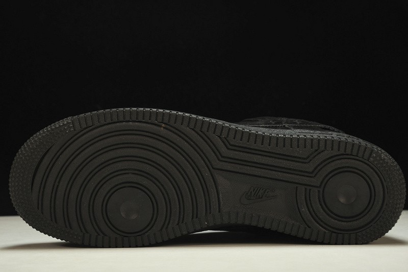 NIKE LOW AIR FORCE 1 X LV full black