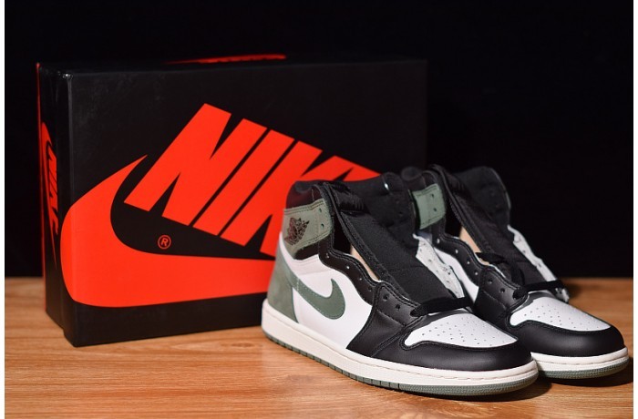 AIR JORDAN 1 RETRO HIGH OG "CLAY GREEN" 555088-135