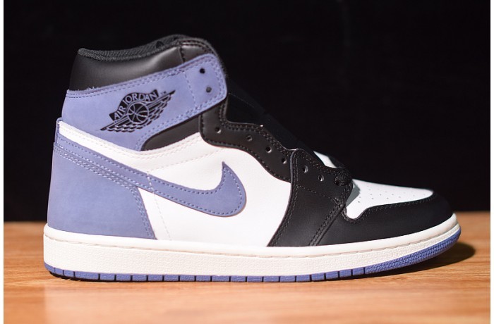 AIR JORDAN 1 RETRO HIGH OG "BLUE MOON" 555088-115