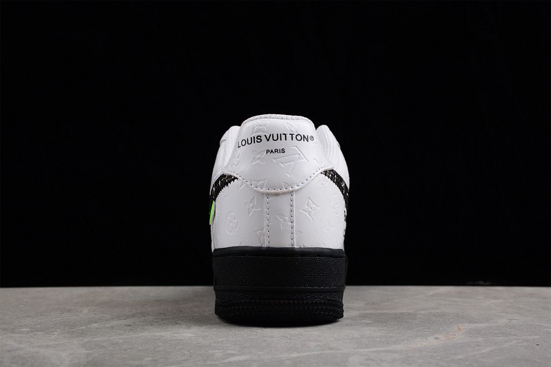 NIKE LOW AIR FORCE 1 X LV white black