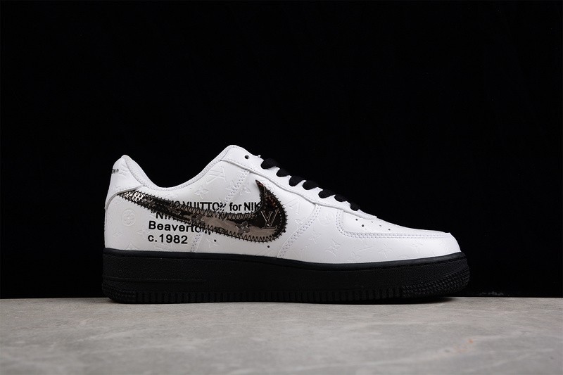 NIKE LOW AIR FORCE 1 X LV white black