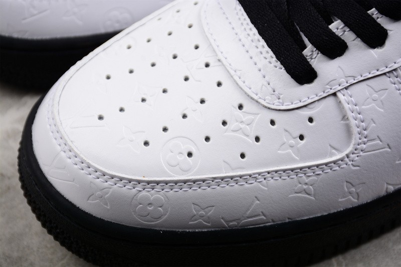 NIKE LOW AIR FORCE 1 X LV white black