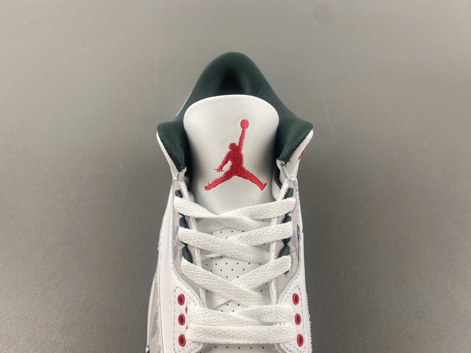 Air Jordan 3