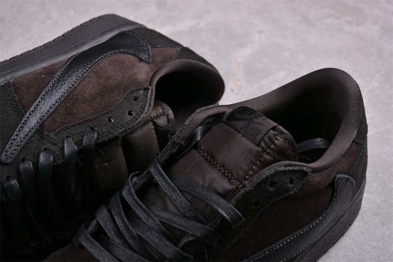Travis Scott Air Jordan 1 Low OG black DM7866-203