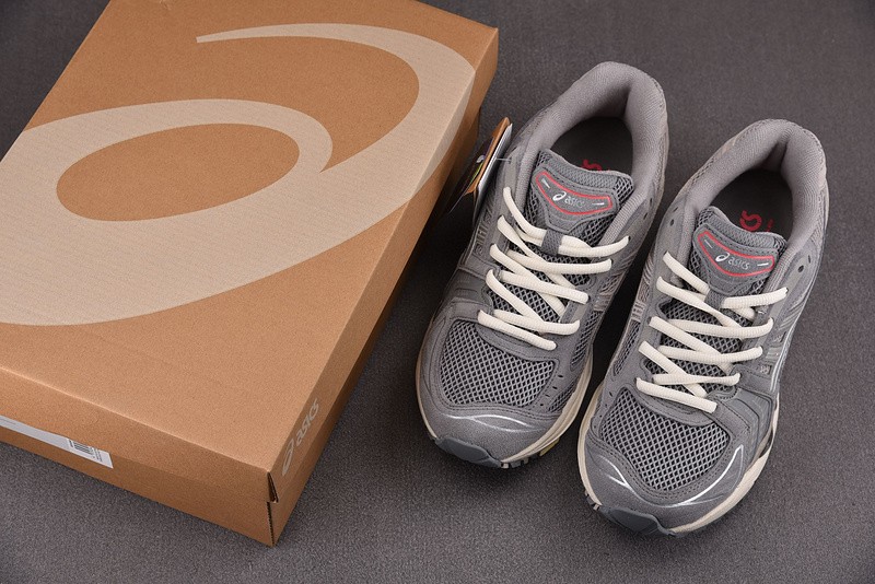 As*ic*s Gel-Kayano 14 1201A161-026