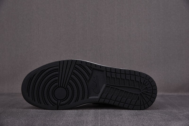 Air Jordan 1 Low Light Smoke Grey 553558-030