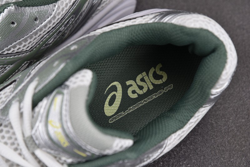 As*ic*s Gel-Kayano 14 1201A019-107