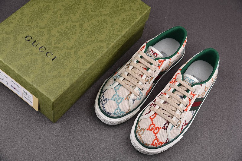 G*u*i* Trainer Sneaker98