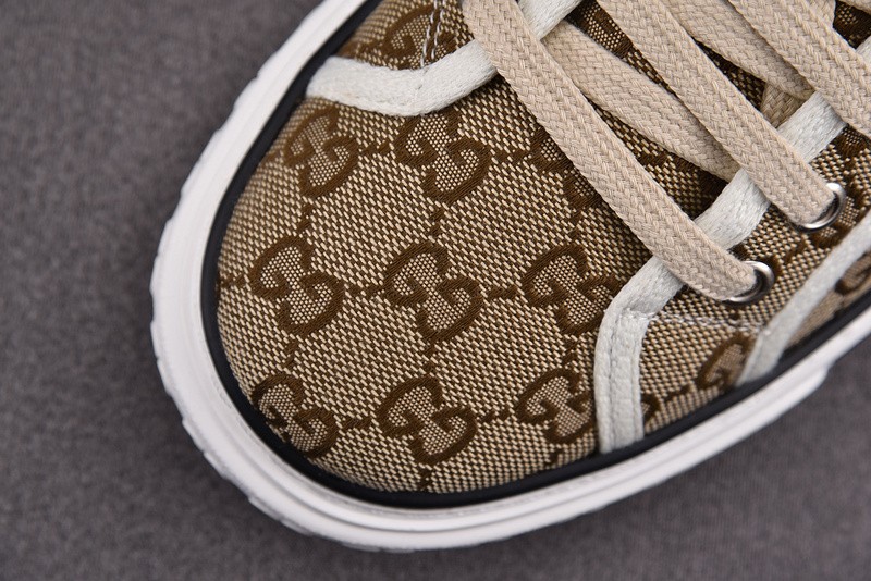 G*u*i* Trainer Sneaker93