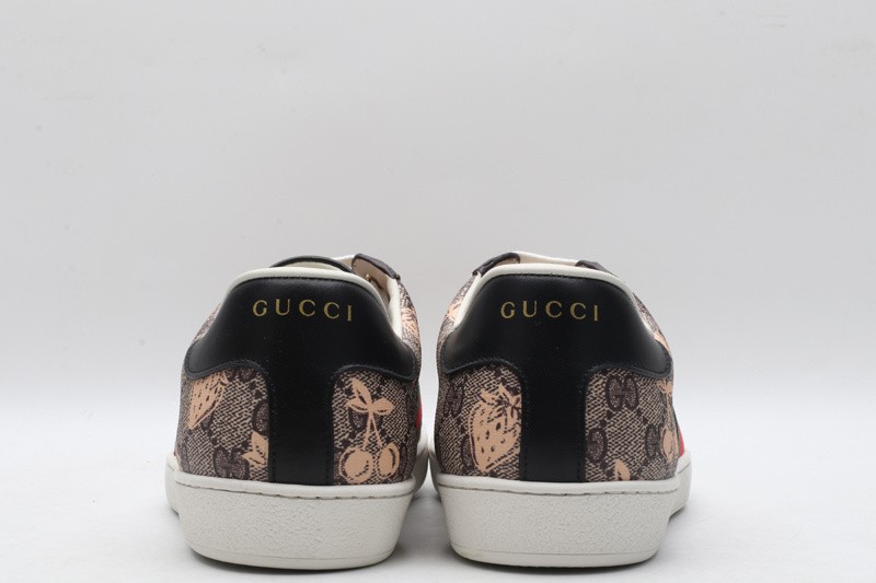G*u*i* Trainer Sneaker91