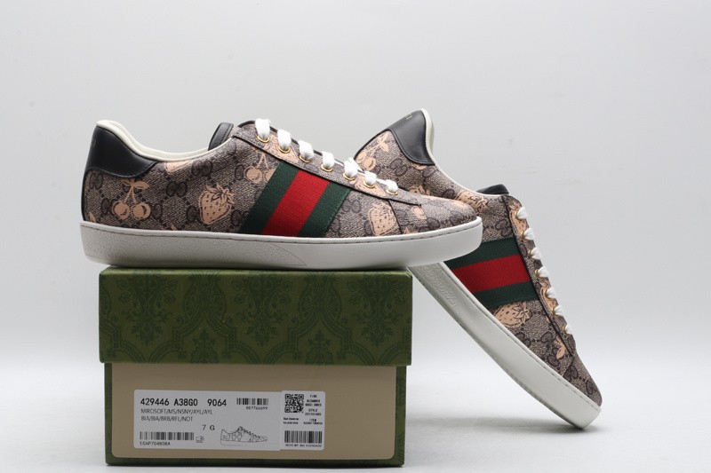 G*u*i* Trainer Sneaker91