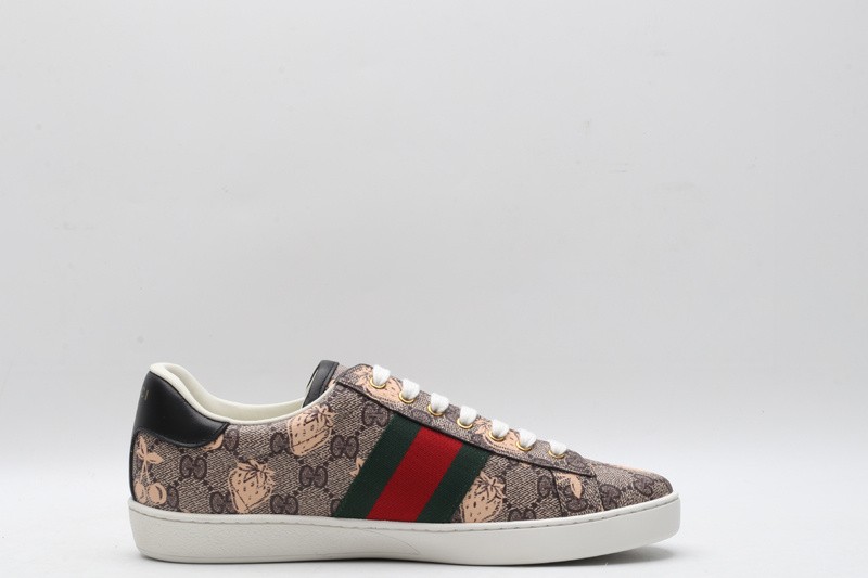 G*u*i* Trainer Sneaker91