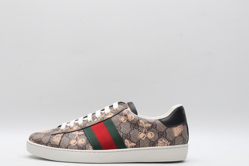 G*u*i* Trainer Sneaker91