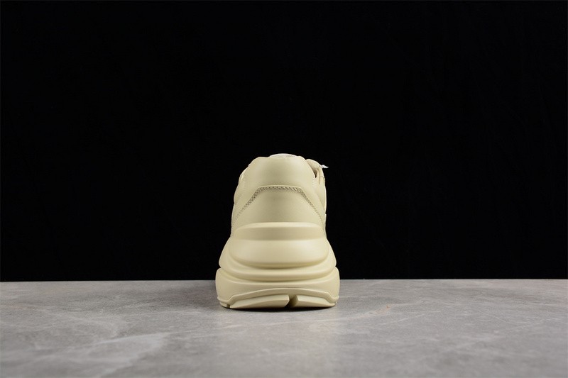 G*u*i* Trainer Sneaker90