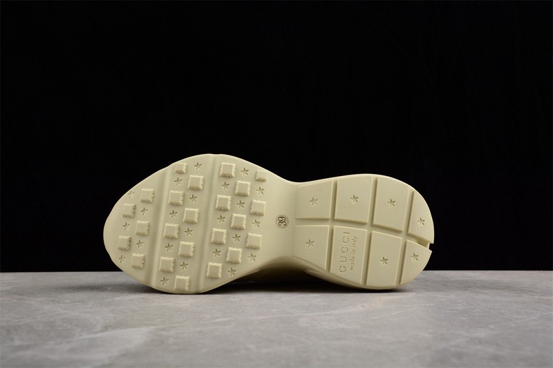 G*u*i* Trainer Sneaker89