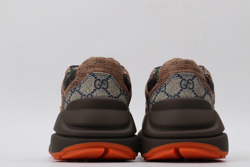G*u*i* Trainer Sneaker84