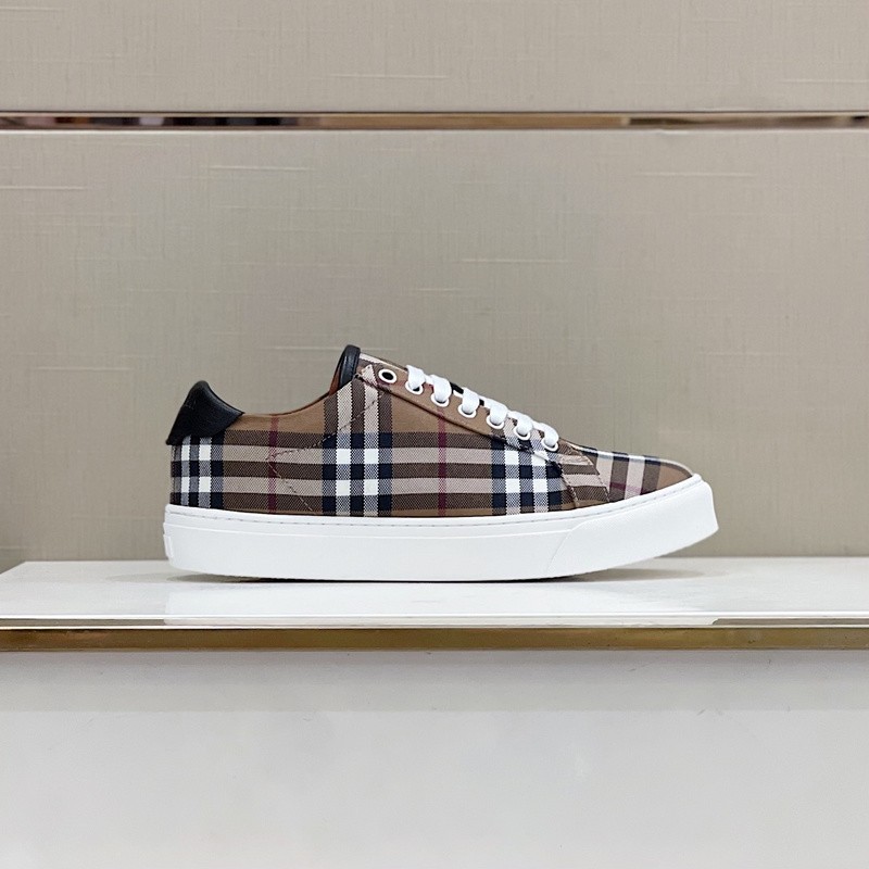 Burber*y sneakers B000014
