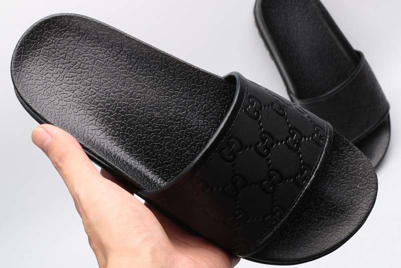 G*u*i* Sandal111