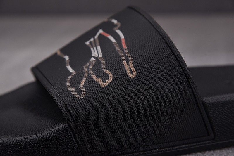 BURBER*Y Sandal12
