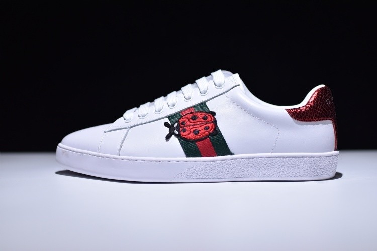 G*u*i Ace Embroidered Low-Top Sneaker with ladybird