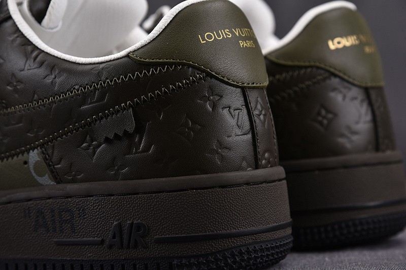 NIKE LOW AIR FORCE 1 X LV grey green
