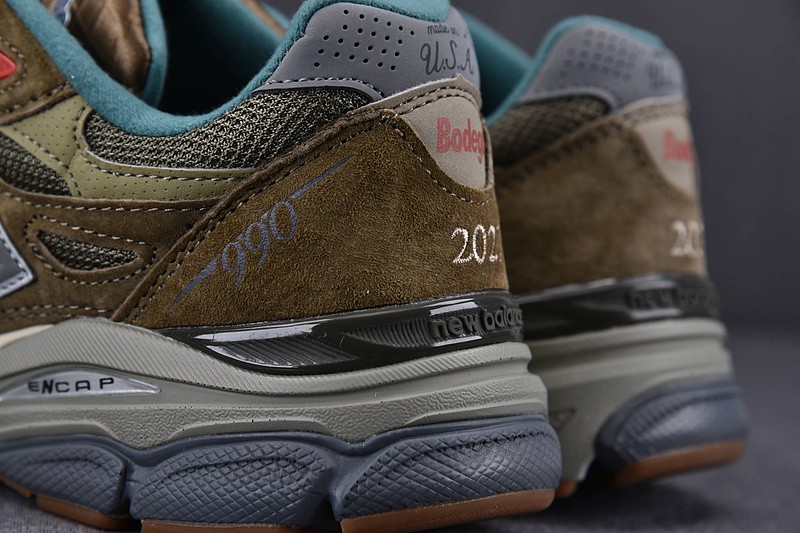 NEW BALANCE 992 NB000011