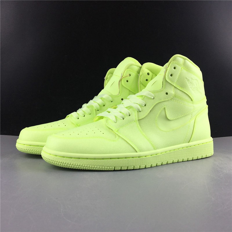 Air Jordan 1 Retro High Barely Volt AH7389-700