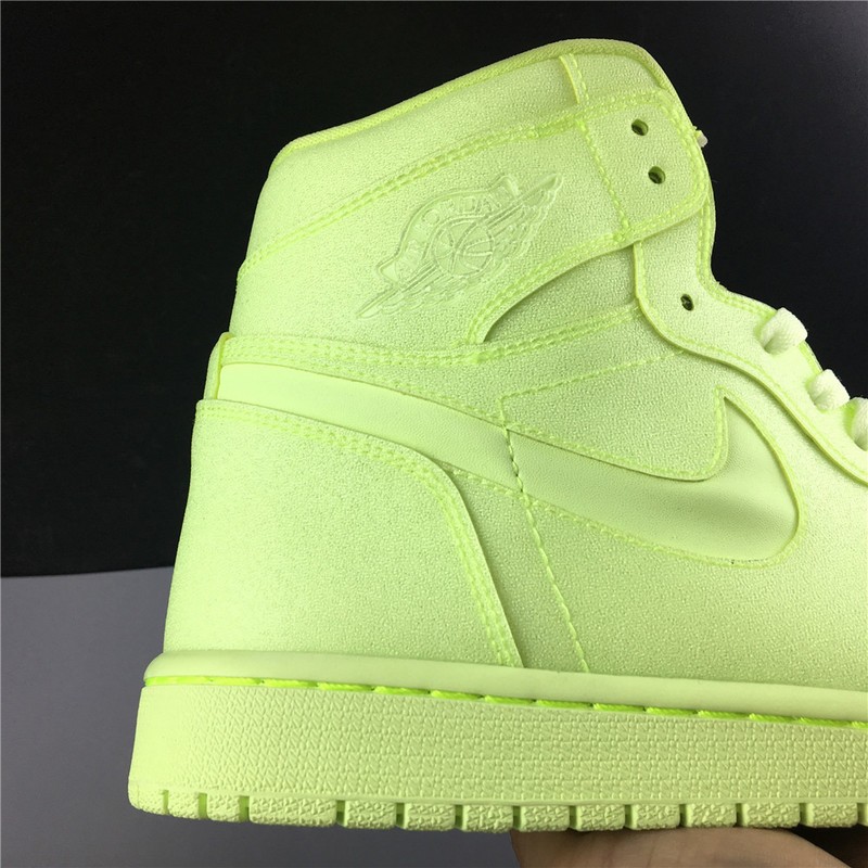 Air Jordan 1 Retro High Barely Volt AH7389-700