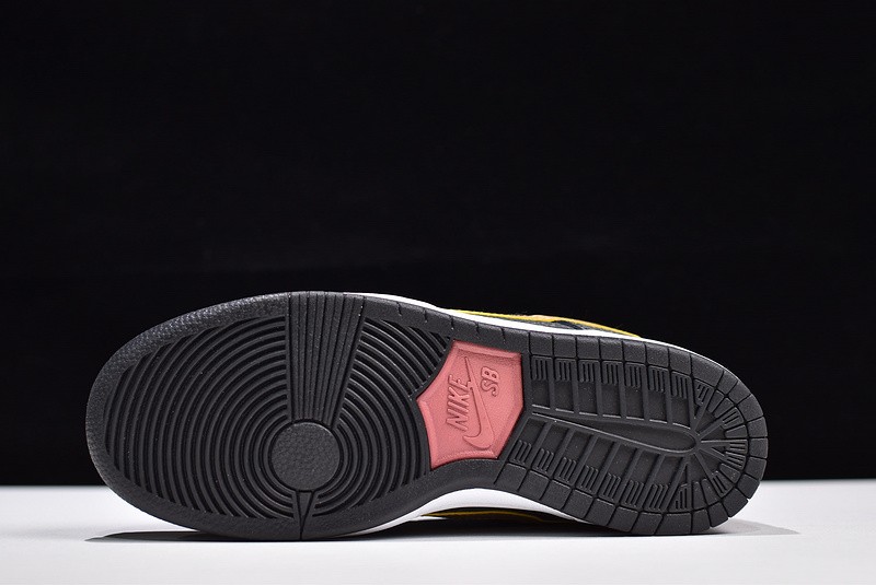 Nike Dunk SB Low Walk of Fame 504750-076